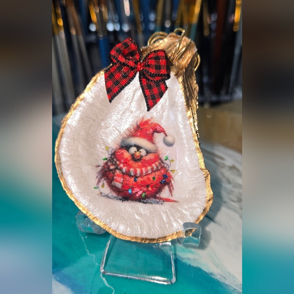 ✨❤️ Handcrafted Redbird Oyster Shell Ornament 🎄🐦